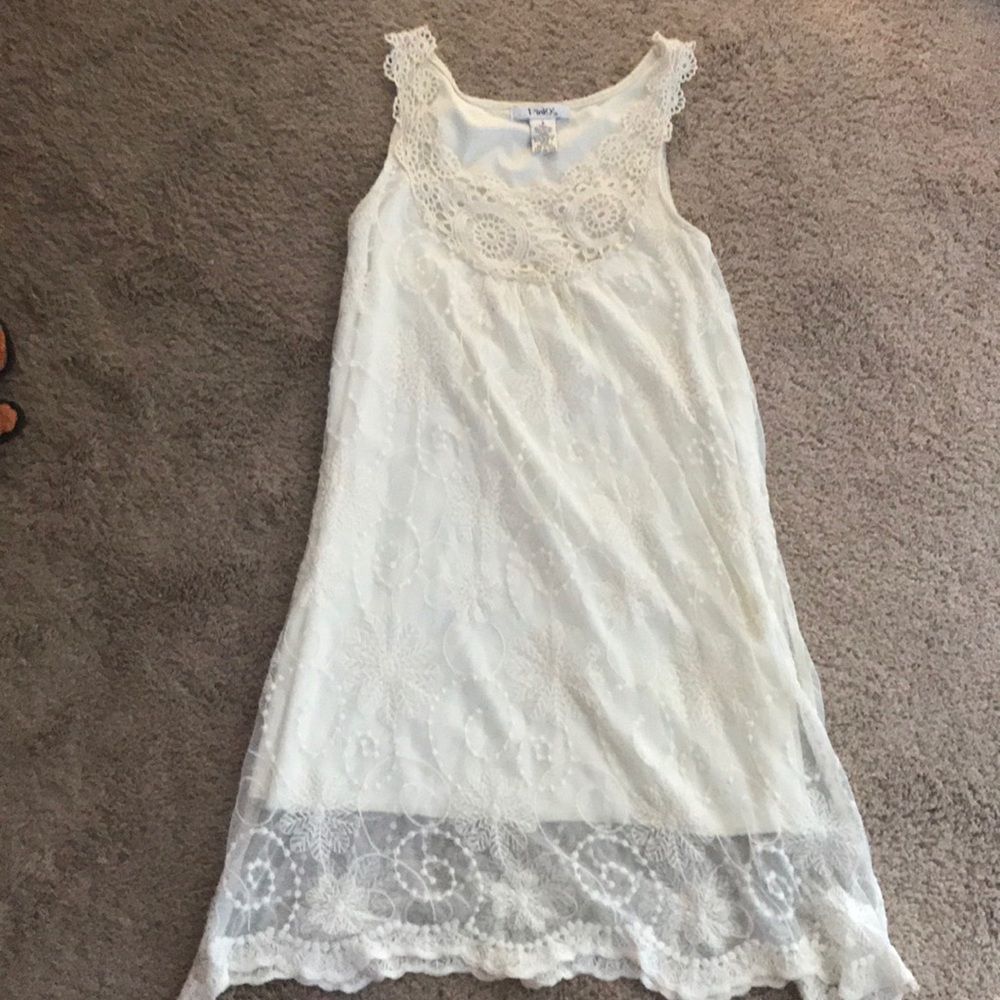 White lace dress